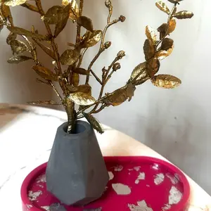 Handmade Oval Pink Trinket Tray with Silver Leaf Flakes Elegant Multi functional one of a kind Jewellery Dish Home Decor Crystals or Candle Holder Organizer