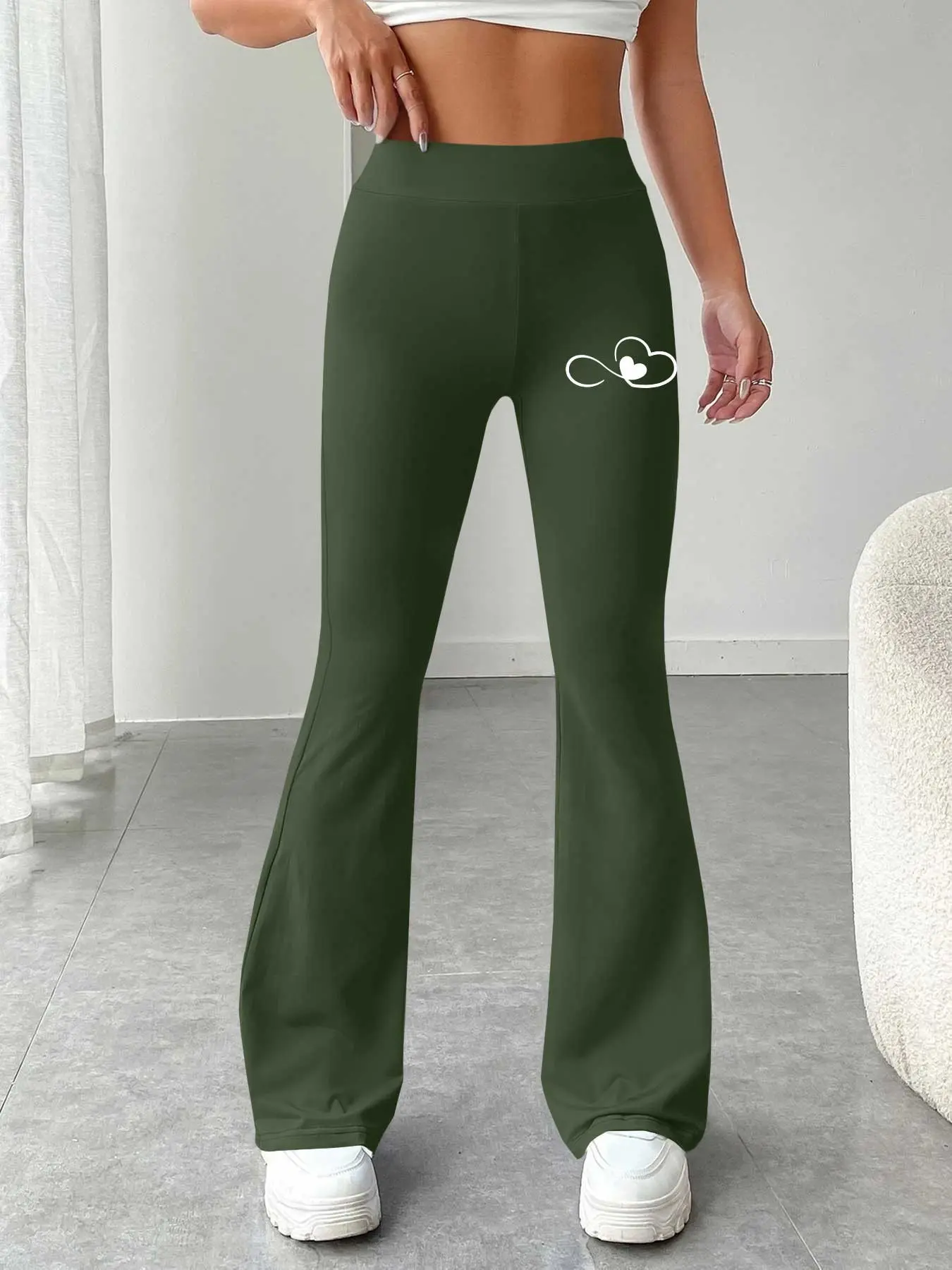Romantic heart Graphic Printed Spring Autumn Women's Fashion Casual Lightweight Slim Light Fit Flare Leg Pants, High Waist Elastic Waist Long Regular Trousers, Womenswear