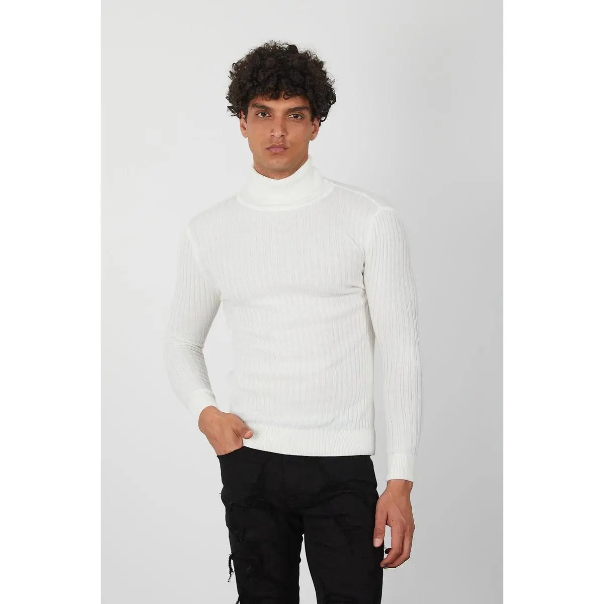 Men’s Off-White Ribbed Knit Turtleneck Sweater – Slim Fit Pullover for Fall & Winter