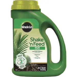 Miracle-Gro Shake 'N Feed Palm Plant Food, For Container and In-Ground Plants, Palm Trees, Cycads and Tropical Plants, 4.5 lbs.