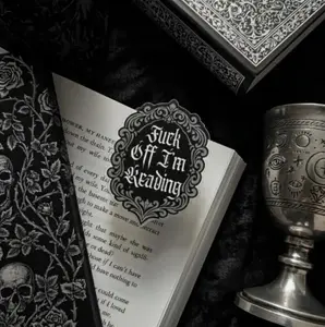 Eff Off I’m Reading Grip, Kindle Grip, Gothic Girl Theme Grip, Dark Romance Stand, Magnetic Bookish Pop Socket, Gothic Gift se4gv
