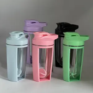 500Ml portable plastic double-layer shaking cup with graduated milkshake cup protein powder cup fitness sports water cup