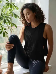 Women's Loose Fit Sleeveless Cover-Up and Tank Top Set, Breathable Ice-Feel Fabric, Ideal for Running, Yoga, and Fitness