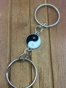 Yin and Yang Keychain, Fashion Costume Jewelry Accessory with Design, Compact, Practical Features, Casual Daily Use, Ideal Gifts for Boyfriend