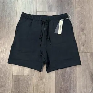 Ss22 Shorts for Men - Comfortable and Stylish Menswear for Everyday Wear