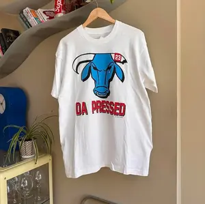 Da Pressed Bull Graphic T-Shirt, Funny Streetwear Tee, Y2K Cartoon Animal Shirt, Viral Meme Aesthetic, Unisex Casual Outfit Tee
