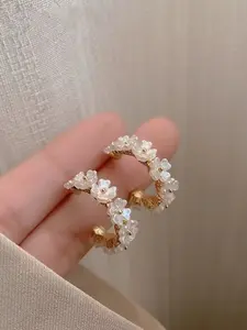 Floral Decorated Bangle Circle Earrings, Flower Earrings, Valentine's Day Gift, Elegant Jewelry for Women, Perfect for Special Occasions