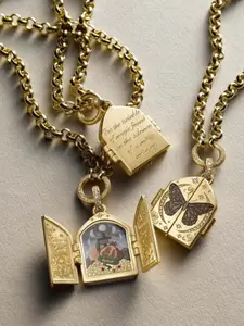 Women's Vintage Geometric Colorful Painted Flower Butterfly Heart Pattern Pendant Necklace, Stainless Steel Chain ,Elegant Casual All-Season Jewelry Gift, Daily Wear Accessory