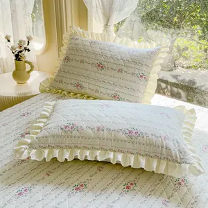 Two-Piece Pillowcase Set, Thickened Cotton-Lined Lace Pillowcases, Soft Breathable Polyester, Ideal for Comfortable Sleep, Home & Hotel Decor