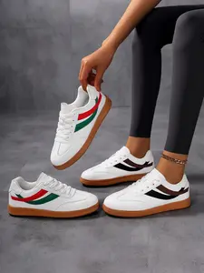 Lace Up Flat Sneakers with Stripe Accent, Flat-Foot Casual Trainers
