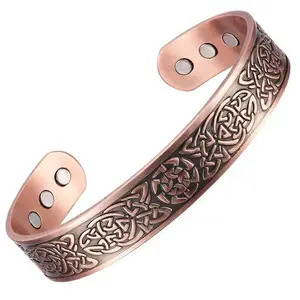 Retro pure copper bracelet. It is equipped with 6 powerful magnets. The C-shaped opening can be freely bent to adjust the size. It is suitable for both men and women and can be worn by either gender. It is very suitable for daily wear and as a gift.