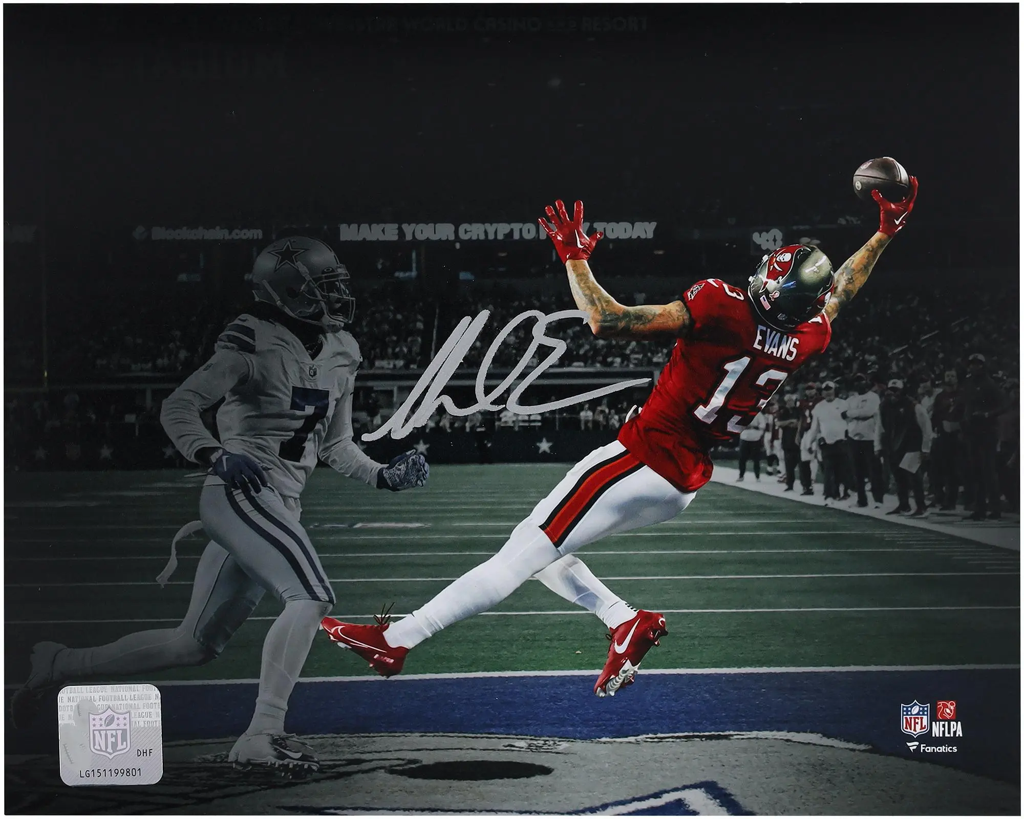 Mike Evans Tampa Bay Buccaneers Autographed "8 x 10" One Handed Catch Spotlight Photograph - Fanatics Authentic Certified