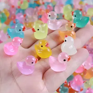 32 Pcs Glow-In-The-Dark Mini Duck Resin Models, Cute Decorative Accessories, DIY Handmade Crafts, Garden Ornaments, Dollhouse Decorations