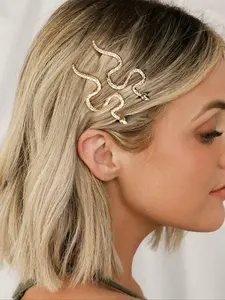 2 snake-shaped gold-tone metal hair clips, Snake Shape Design, dark gothic style cool girl hair accessories, short-snouted alligator hair clips, for bangs and side hair, gold hair ornaments, claw clips, hairpins, hair clips, school supplies