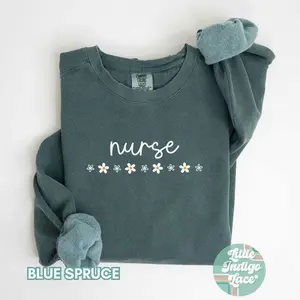 Daisy Nurse RN Sweatshirt Nurse Comfort Colors Registered Nurse Sweater, Nursing Crewneck, BSN RN Graduation Gift for New Nurse, Er Icu