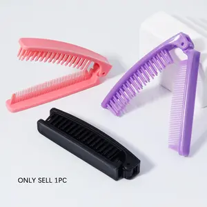 Portable Travel Folding Comb, Mini Pocket Comb, Unisex Hair Styling Tool, Compact Design for On-The-Go Use, Ideal for Men and Women