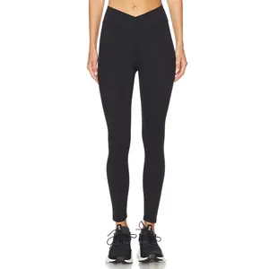 437 The V Legging in Black