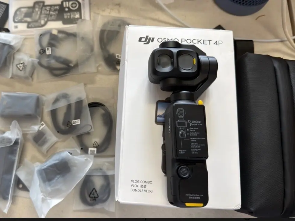 Pocket 4 Pro 4P Vlog Combo Creator 4K/240fps Gimbal Action Camera