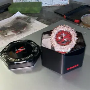 New VVS1 Diamond Iced Out Thorn Bezel Watch