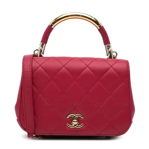 Pre-owned CHANEL Leather Crossbody Bags Carry Chic Flap Bag Quilted Lambskin Mini CrossBody Bag JV00265