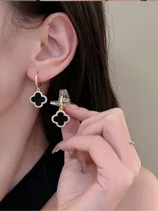 Women's Four-Leaf Clover Pendant Hoop Earrings, Silver Color Flower Design Jewelry for All Seasons, Party Dance Style Accessories