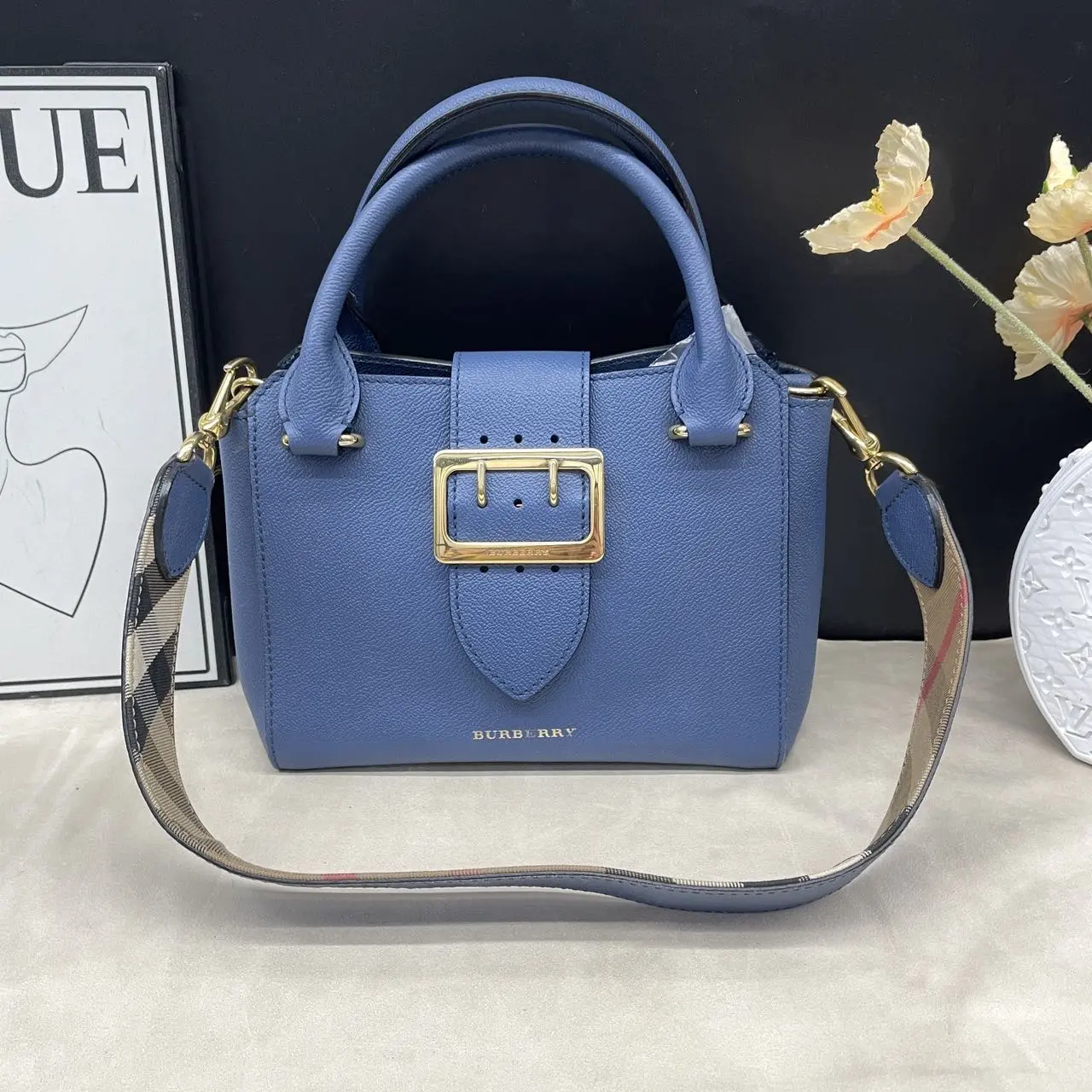 Pre-owned BURBERRY Leather Shoulder Bags 7.8'' R17719 Shoulder Bag C10145462122 0325 T1 Chloe