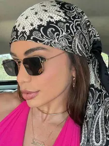 1pc black and white contrasting paisley cashew flower square scarf, retro bohemian style satin scarf, fashionable and versatile bandana, commuting and travel atmosphere decoration multi-purpose Hijab square scarf, Paisley Print Scarf