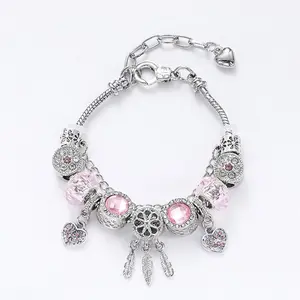 Women's pink heart beaded bracelet cute exquisite adjustable snake chain hypoallergenic design suitable for women's cartoon birthday gift