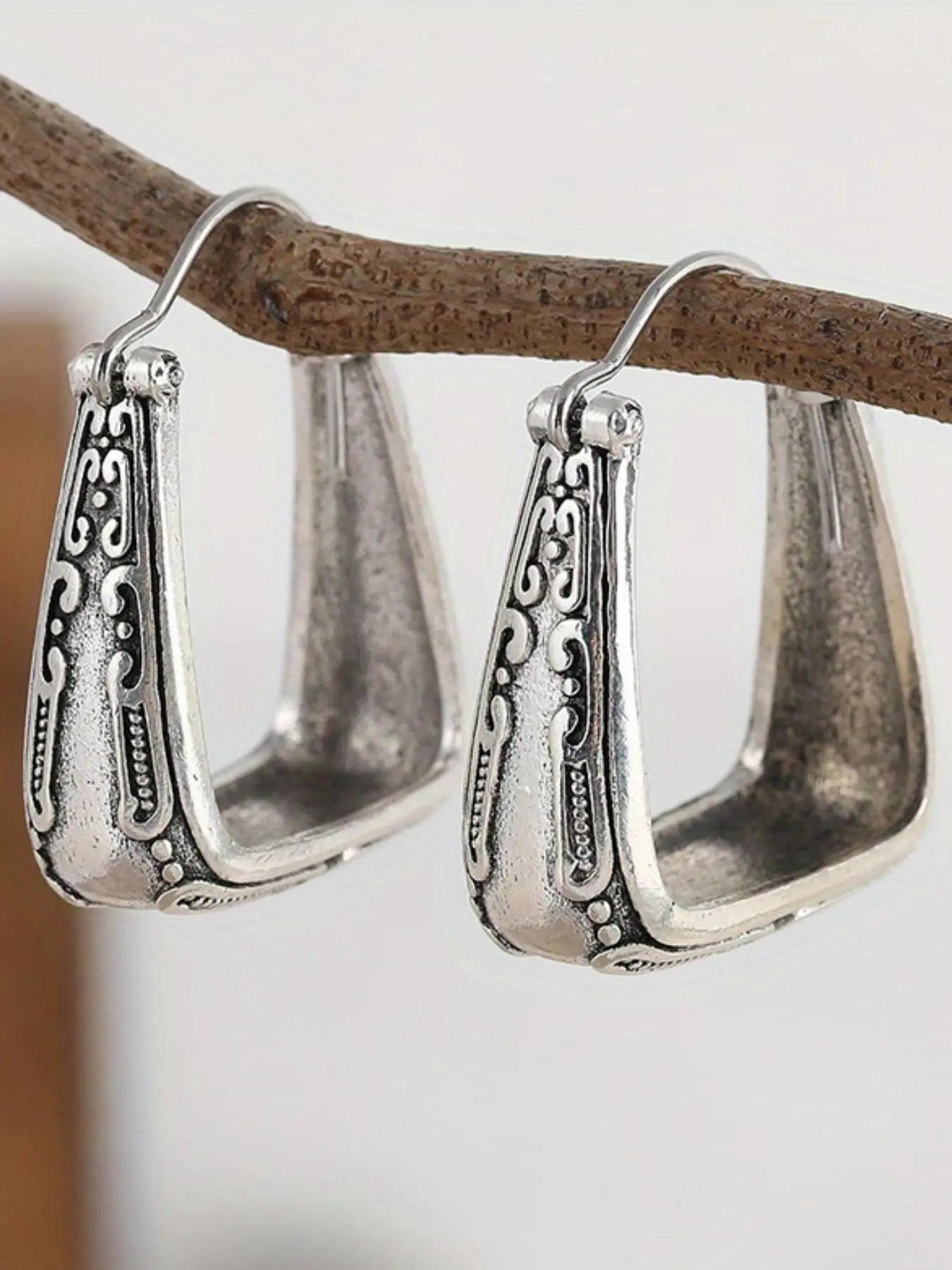 A Pair of Ethnic Totem Geometric Ring Earrings, Vintage Statement Earrings, Bohemian Earrings, Vintage Tribal Boho Style Jewelry for Men & Women, Perfect Gift for Couples & Best Friends, Fashion Accessories