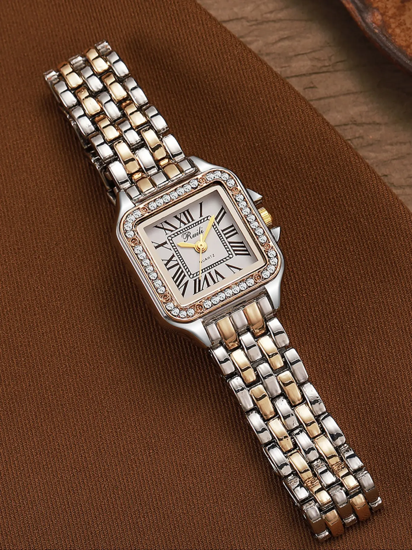 Women's Quartz Watch, Modern Fashionable Quartz Wristwatches, Fashionable Luxurious Rhinestone Alloy Strap, Square Dial, Fashionable Stylish Watch, Daily Wear, Christmas Gift