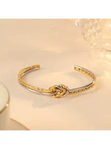 Fashion hot-selling titanium steel love knot bracelet, niche peach heart open bangle, knotted stainless steel jewelry accessories for women