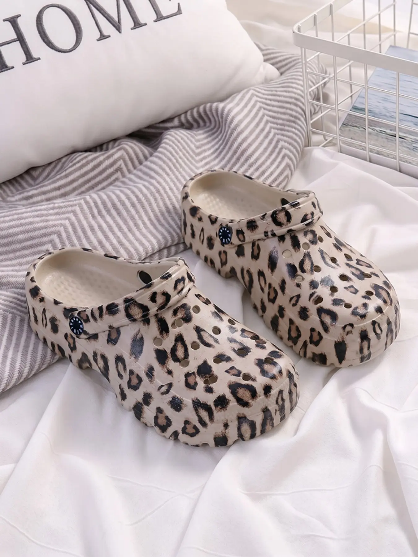 Women's Summer New Leopard Print Casual Slippers Sandals, Anti-Slip Lightweight Durable Comfortable Casual Footwear, Stylish Daily Wear Shoes for Women