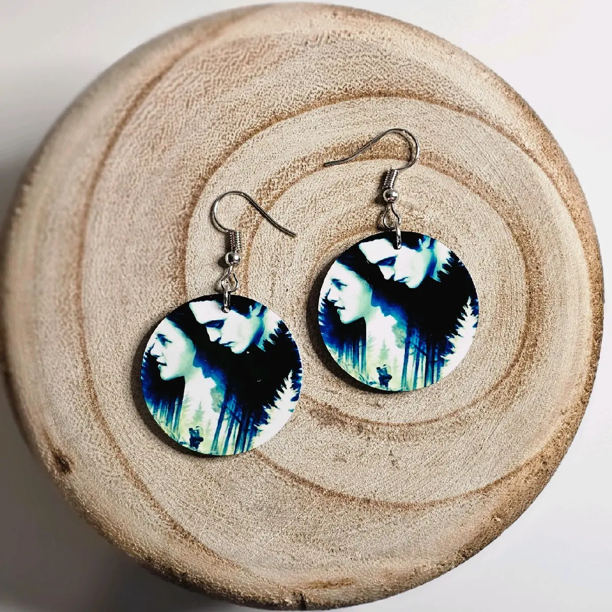 Twilight bell and Edward earrings # Twilight Saga #TITSOAK #team edward