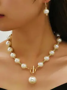 Imitation Pearl Earrings and Necklace Set for Women, Lightweight Jewelry with Elegant Design for Stylish Look