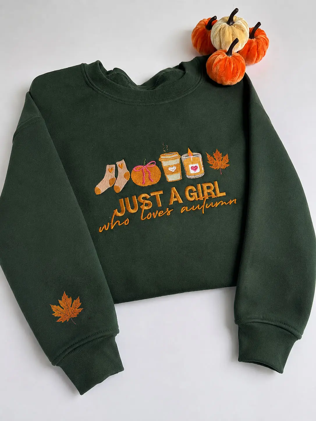 Embroidered Crewneck Sweatshirt for Women, Casual Long Sleeve Comfortable 'Just A Girl Who Loves Fall' Autumn Top, Simple, Fitted, Tops, Sweatshirt Hoodie, Plus Size