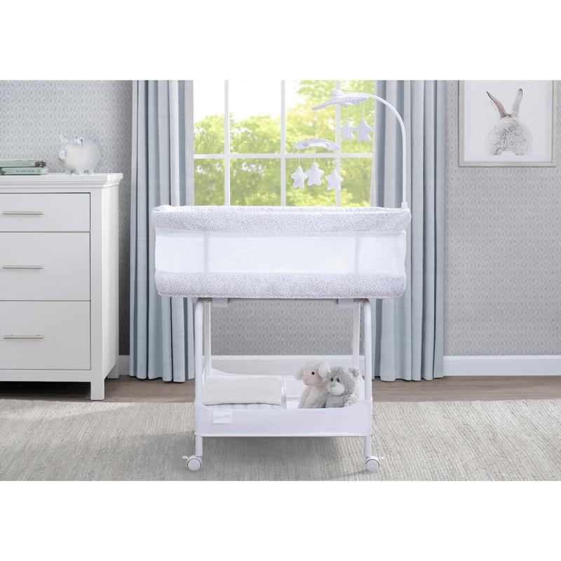 SmartSleep Auto Glide Bassinet with Bluetooth