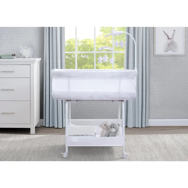 SmartSleep Auto Glide Bassinet with Bluetooth