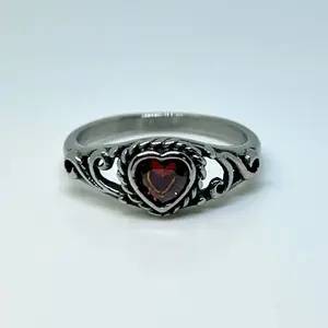 Stainless Steel Heart Ring – Gothic Silver-Tone Red Stone Unisex Ring