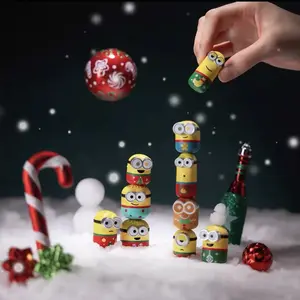 Minions Q-TOPPING Christmas Version – Holiday Themed Stackable Blind Bag Figures – Collectible Minion Toy with Festive Outfits for Fans & Collectors