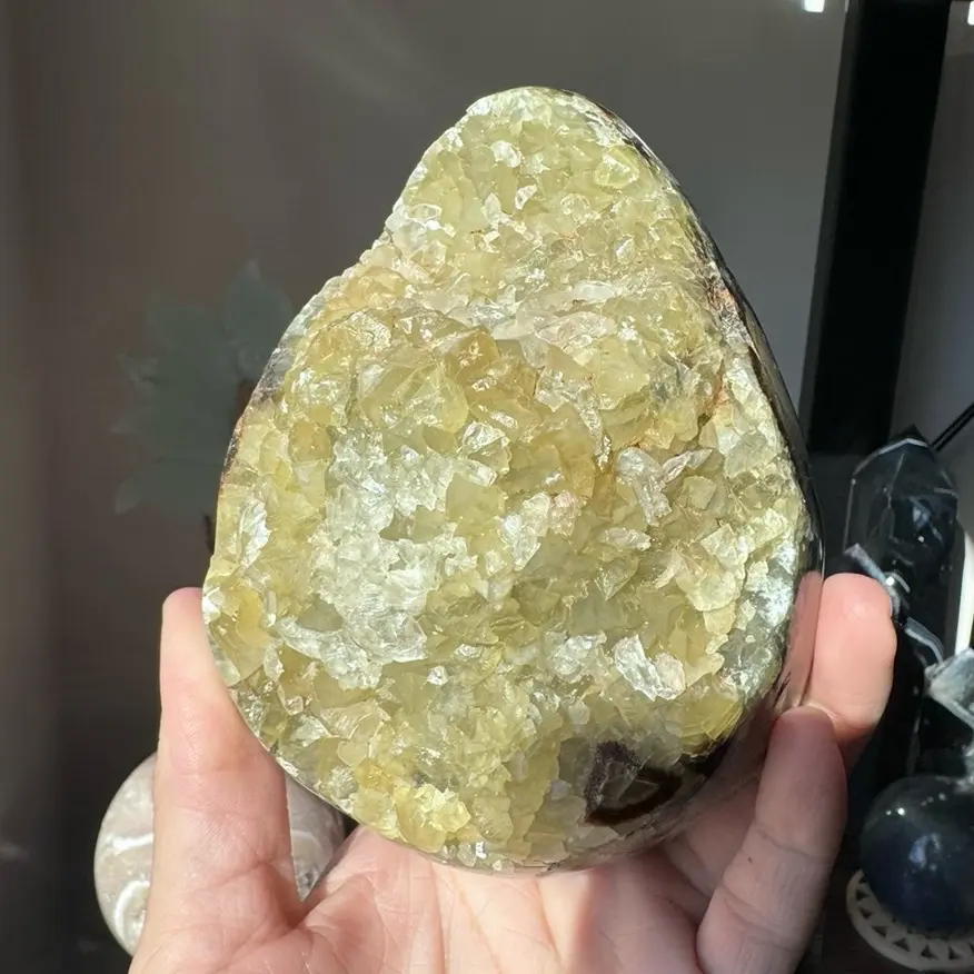 Septarian crystal egg