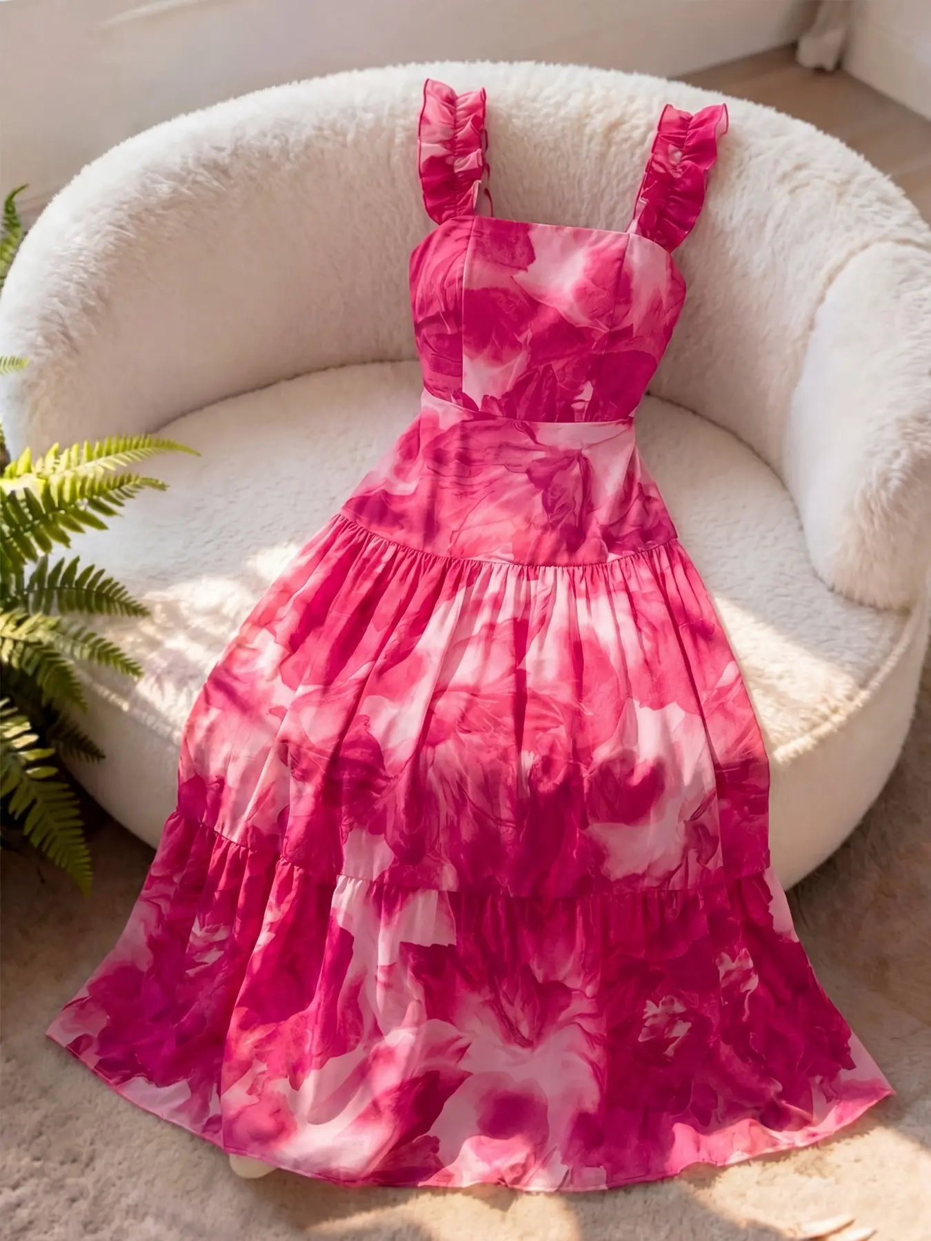 Women's square neck ruffle shoulder strap print maxi dress, wedding guest dress, French romantic Feminine bohemian boho style, suitable for vacations, weddings, parties, dates and daily outings.