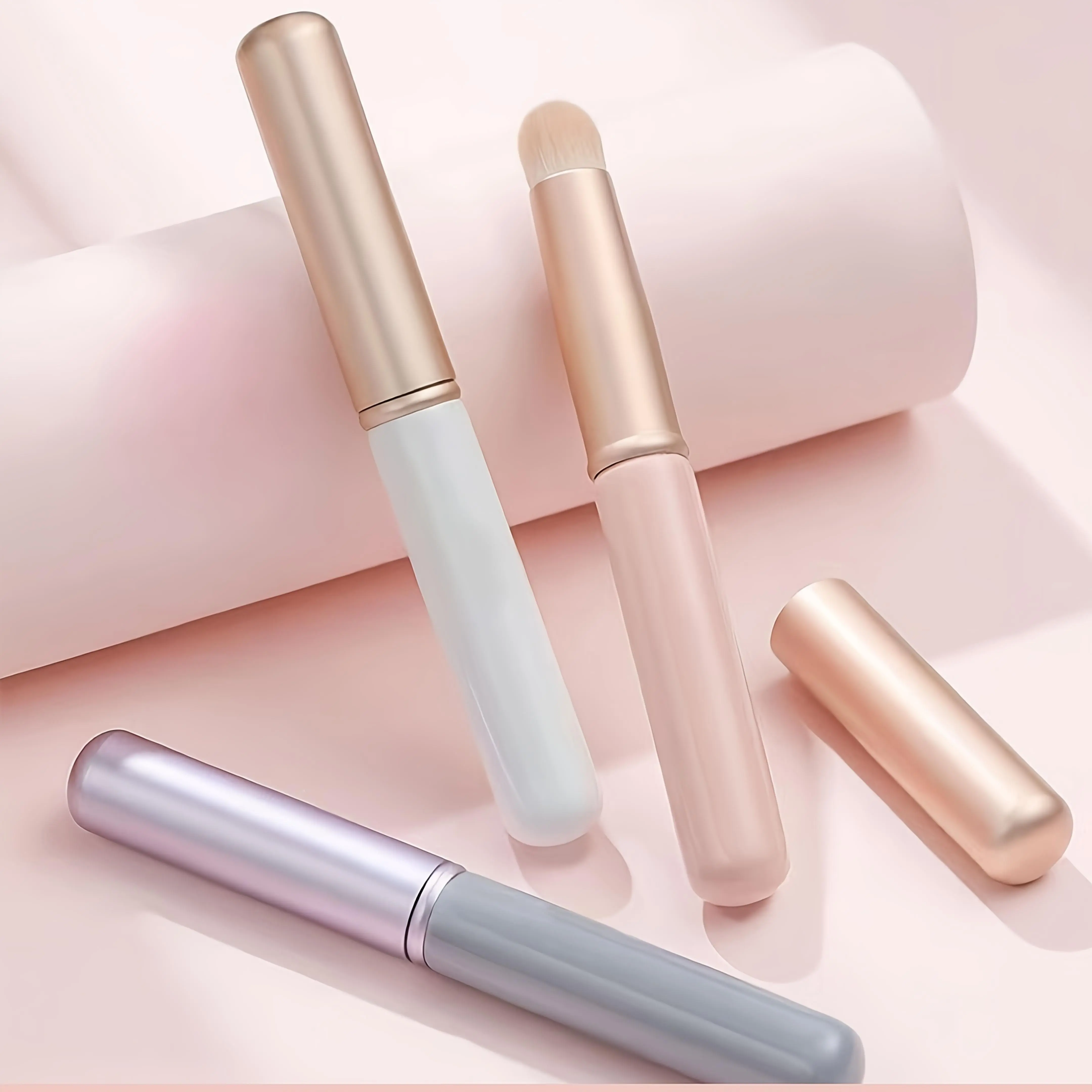 1pc/3pcs Professional Round Head Lip Brushes with Aluminum Cover - Lipstick Applicators, Portable Smudge Concealer Makeup Brushes Multi-Piece Set for Beginners, Travel Use, Brushes Multi-Piece Set Lip