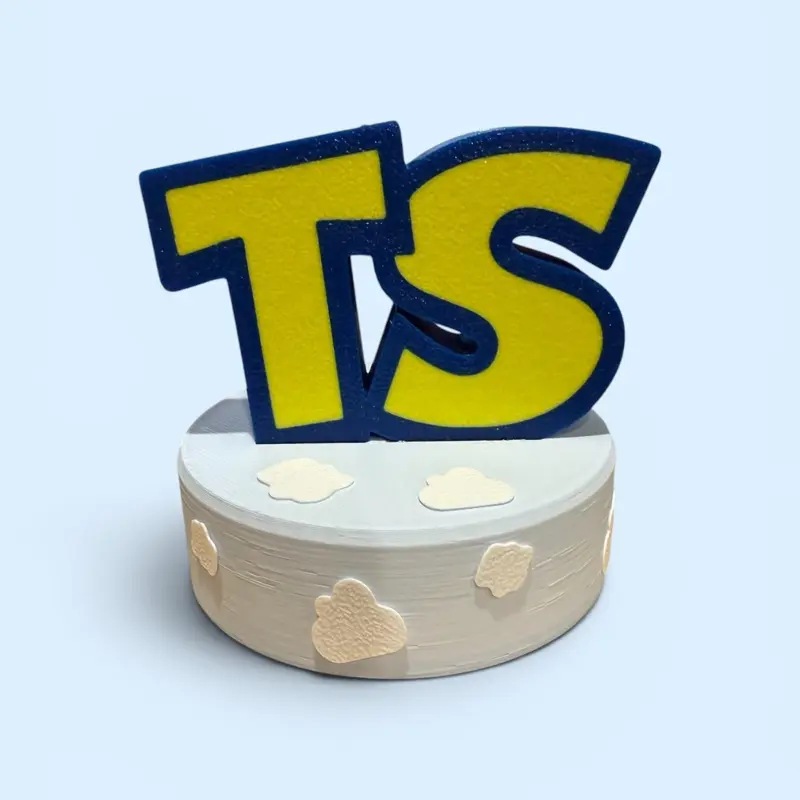 TS Turntable Spinner!  Spinning TS on cloud blue for Vinyl Players!