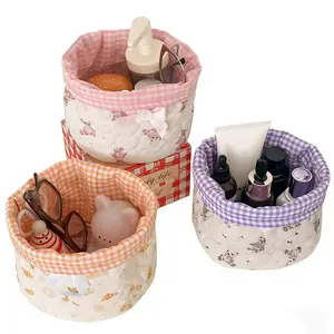 Cute Floral Quilted Fabric Storage Basket, Foldable Round Desktop Organizer for Makeup, Skincare, Sundries, Ins Style Plaid Lined Storage Bin for Home, Dorm, Bathroom