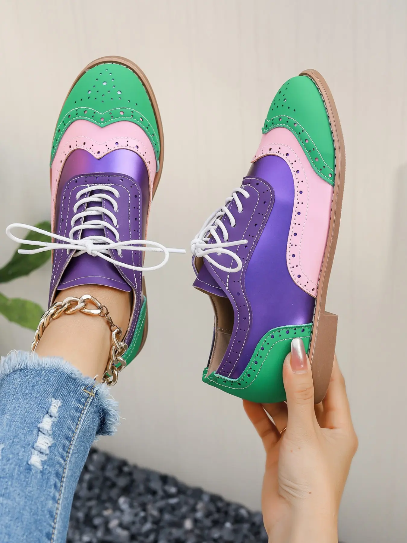 Women's Colorblock Oxford Shoes, Elegant Brogue Style, Classic, Versatile Lace-Up Casual Footwear, Fashionable and Comfortable, Multiple Colors Available