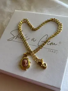 Gold Filled Vintage Cameo Pendant Necklace