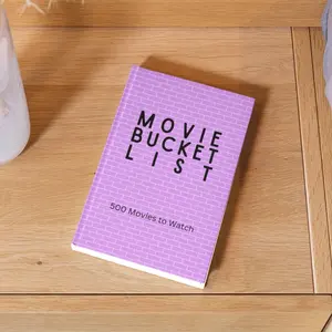 Movie Bucket List - 500 Movies to Watch - Paperback Book