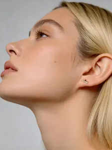 women minimalist mini cubic zirconia earrings, featuring a claw set with rhinestone threaded bead ear rest design, low sensitivity daily fashionable and exquisite jewelry, with a gift box included