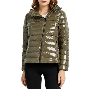 Orolay Short Down Jacket Women's  Winter Coat for Casual Wear with Hoodies, Sporty  Outdoor Quilted Lightweight Jackets Long Sleeve Womenswear