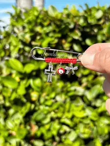 Red Cross pin Red Cross pin